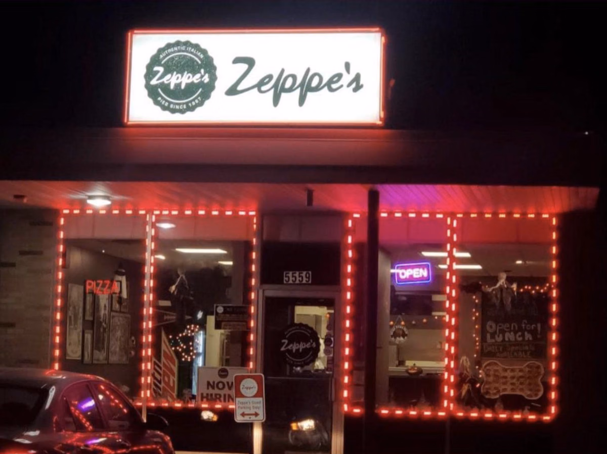 Zeppe's Italian Restaurant restaurant team using Shipday